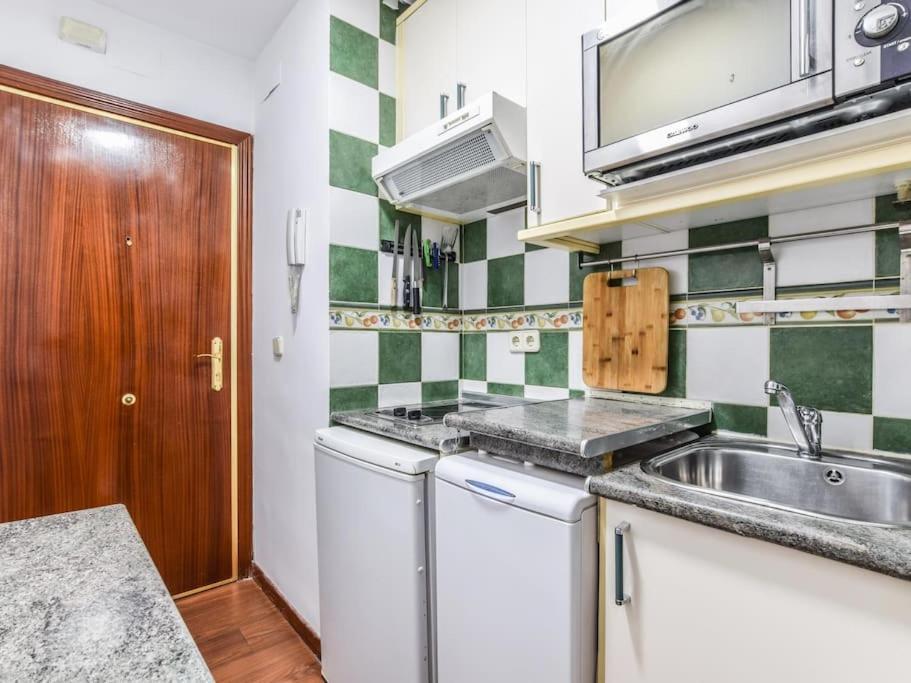 Apartamento Puente De Segovia Apartment Мадрид Екстериор снимка