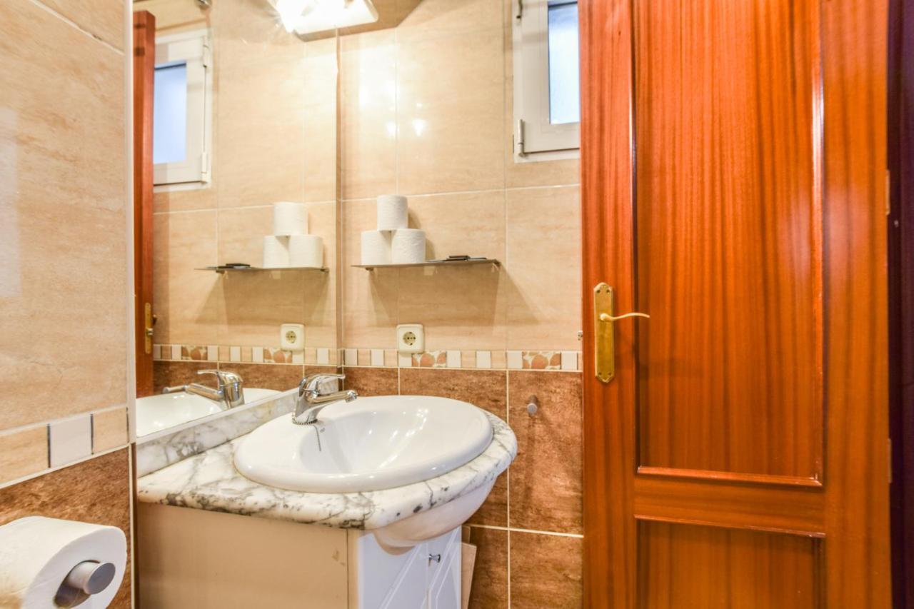 Apartamento Puente De Segovia Apartment Мадрид Екстериор снимка