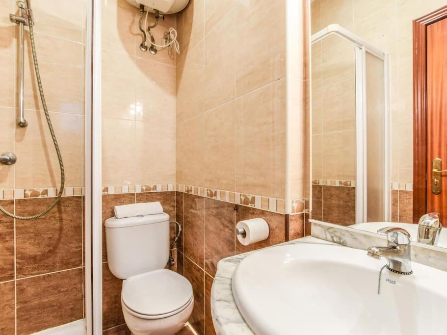 Apartamento Puente De Segovia Apartment Мадрид Екстериор снимка